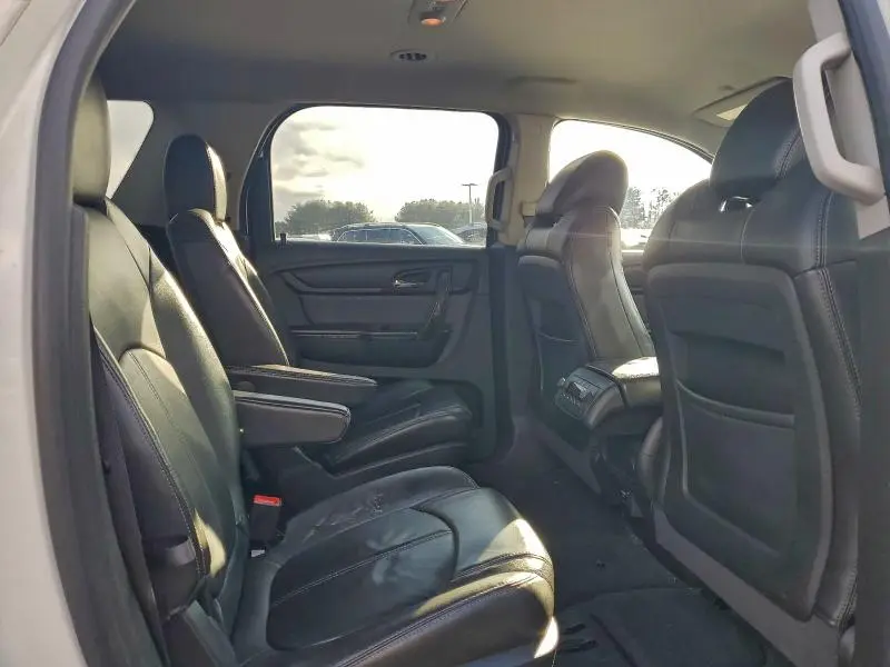 2015 GMC ACADIA SLT-1  