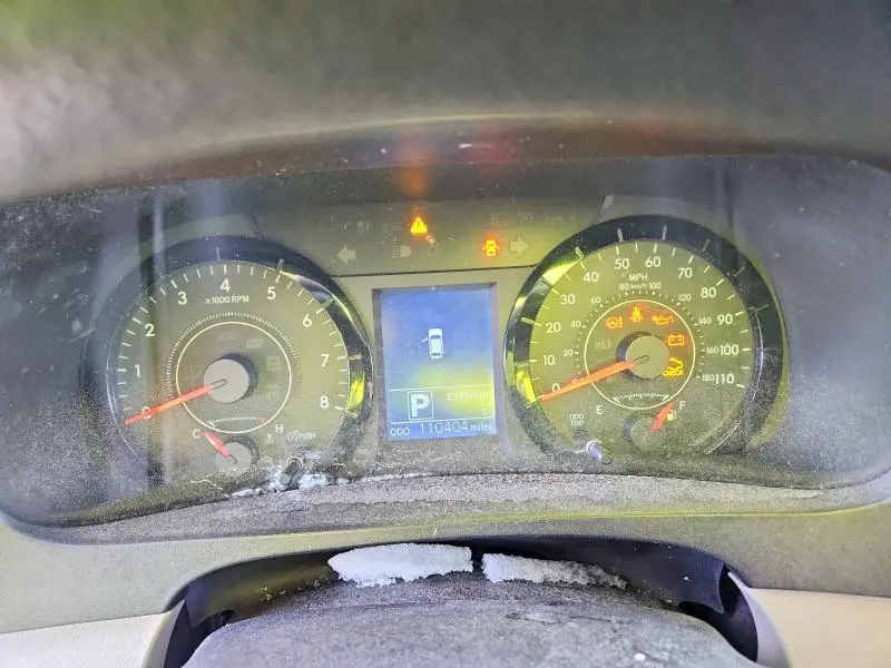 2017 TOYOTA SIENNA LE  