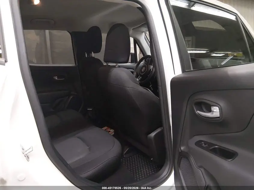 2023 JEEP RENEGADE LATITUDE 4X4