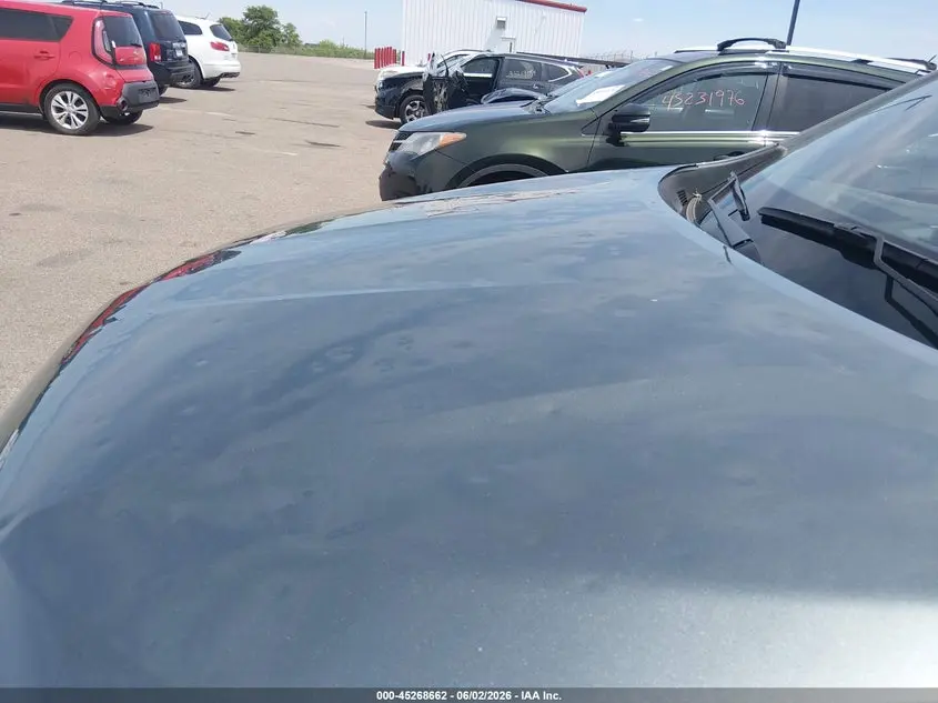 2022 CHEVROLET TRAVERSE AWD LT CLOTH