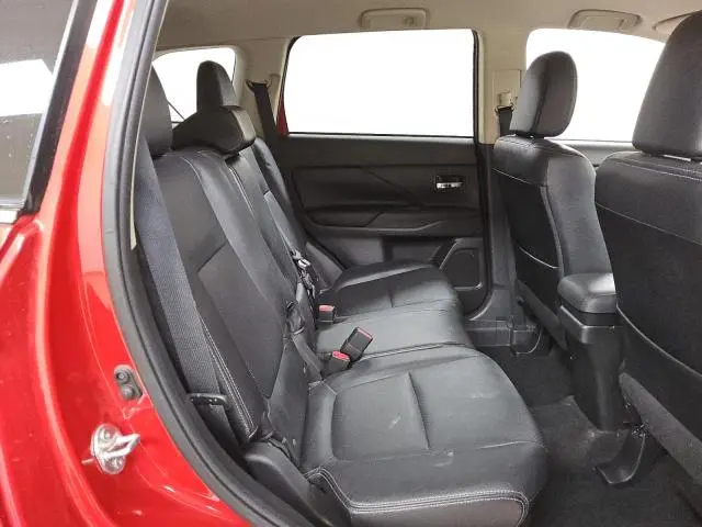 2018 MITSUBISHI OUTLANDER SE  