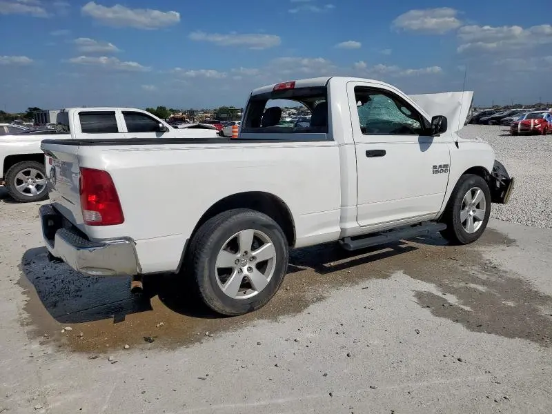 2016 RAM 1500 ST  