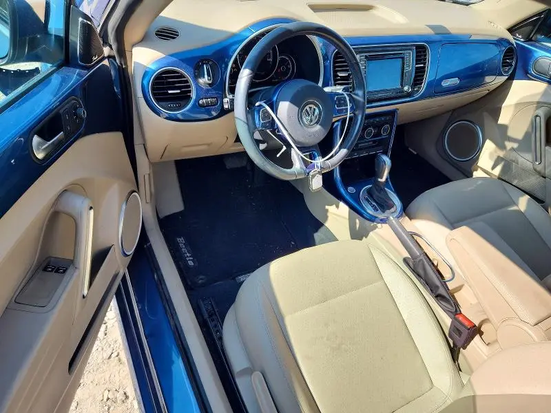 2019 VOLKSWAGEN BEETLE SE  