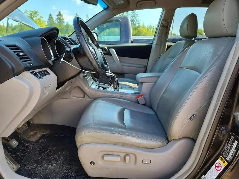 2013 TOYOTA HIGHLANDER BASE  