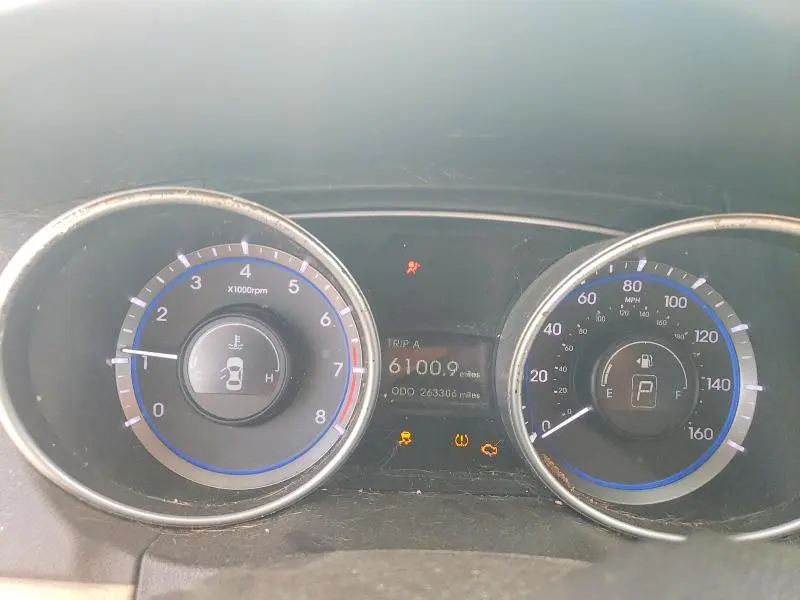 2011 HYUNDAI SONATA GLS  