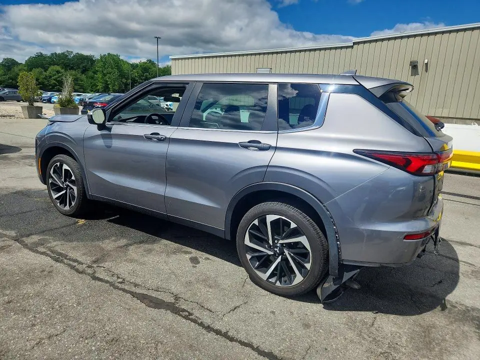 2023 MITSUBISHI OUTLANDER SE  