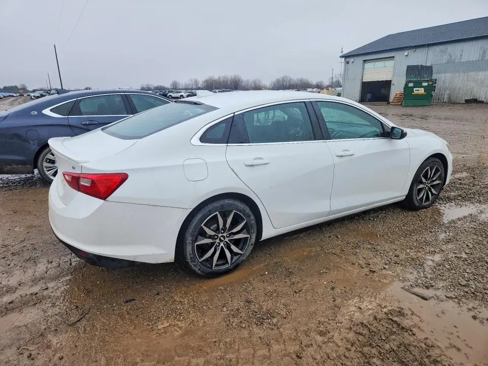 2017 CHEVROLET MALIBU LT  