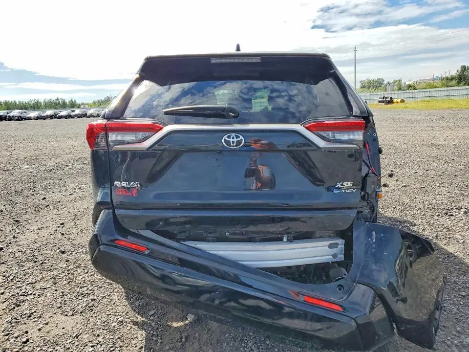 2025 TOYOTA RAV4 XSE  
