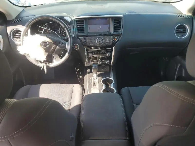 2017 NISSAN PATHFINDER SV  