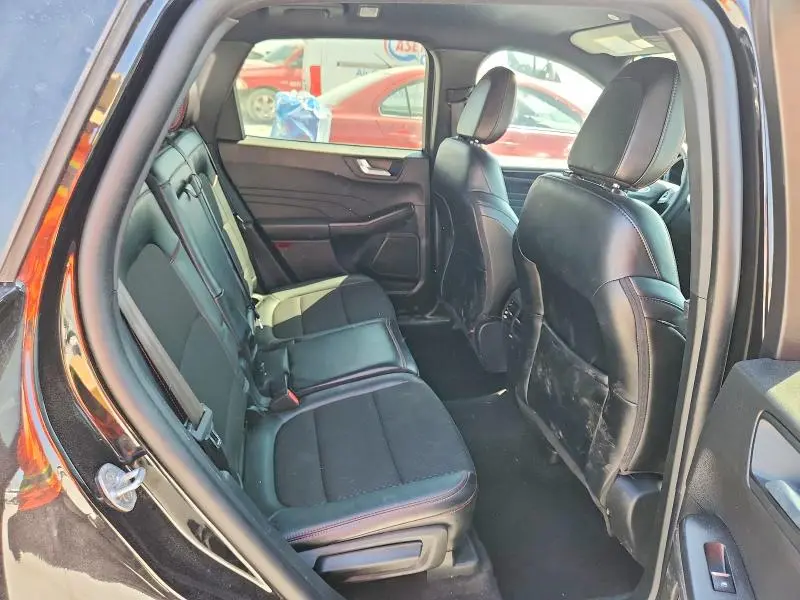 2025 FORD ESCAPE ST LINE  