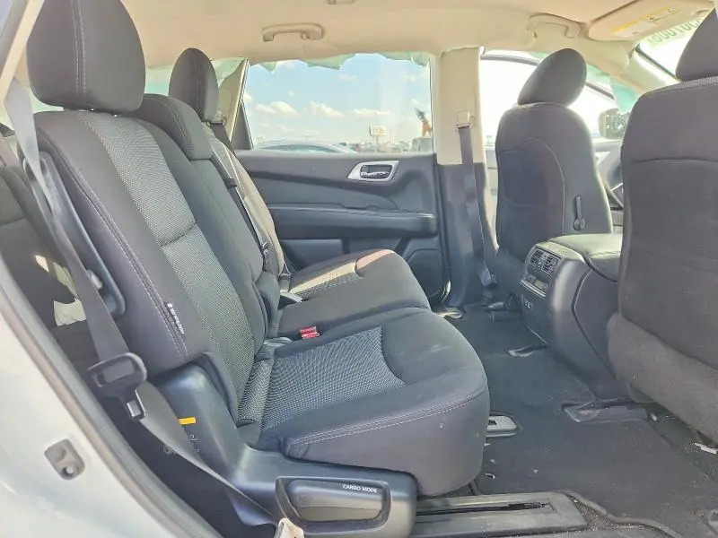 2020 NISSAN PATHFINDER SV  