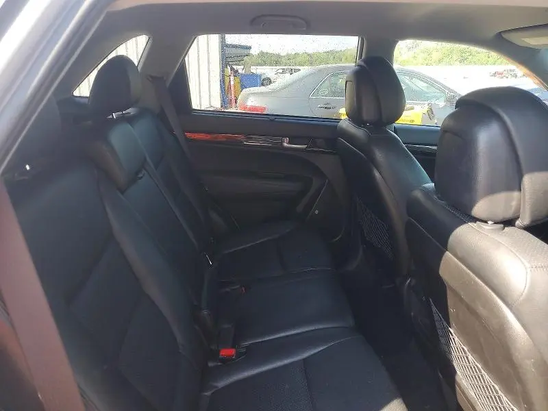 2015 KIA SORENTO LX  