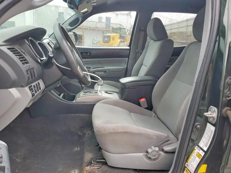 2013 TOYOTA TACOMA V6  