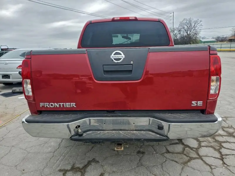 2010 NISSAN FRONTIER CREW CAB SE  