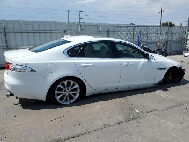 2018 JAGUAR XF PREMIUM  