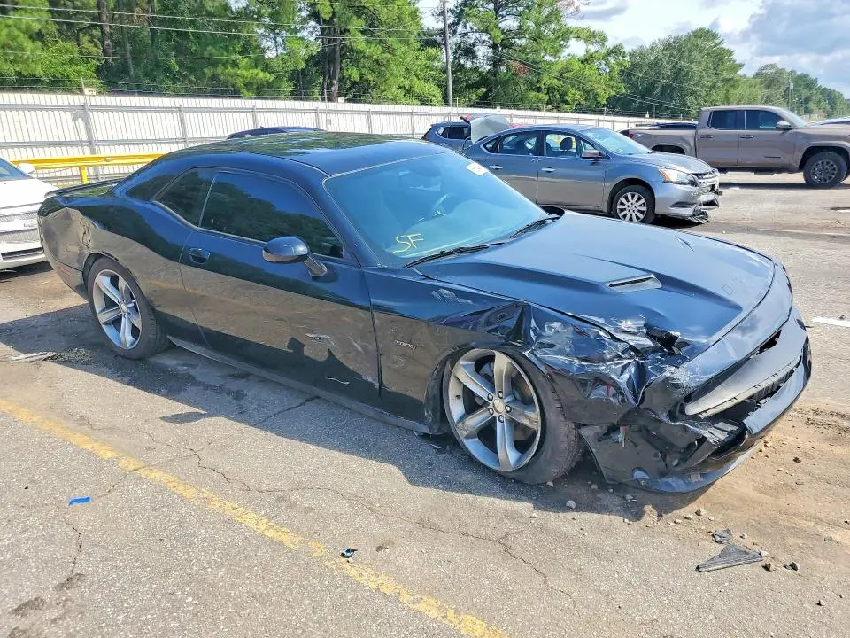 2015 DODGE CHALLENGER SXT  