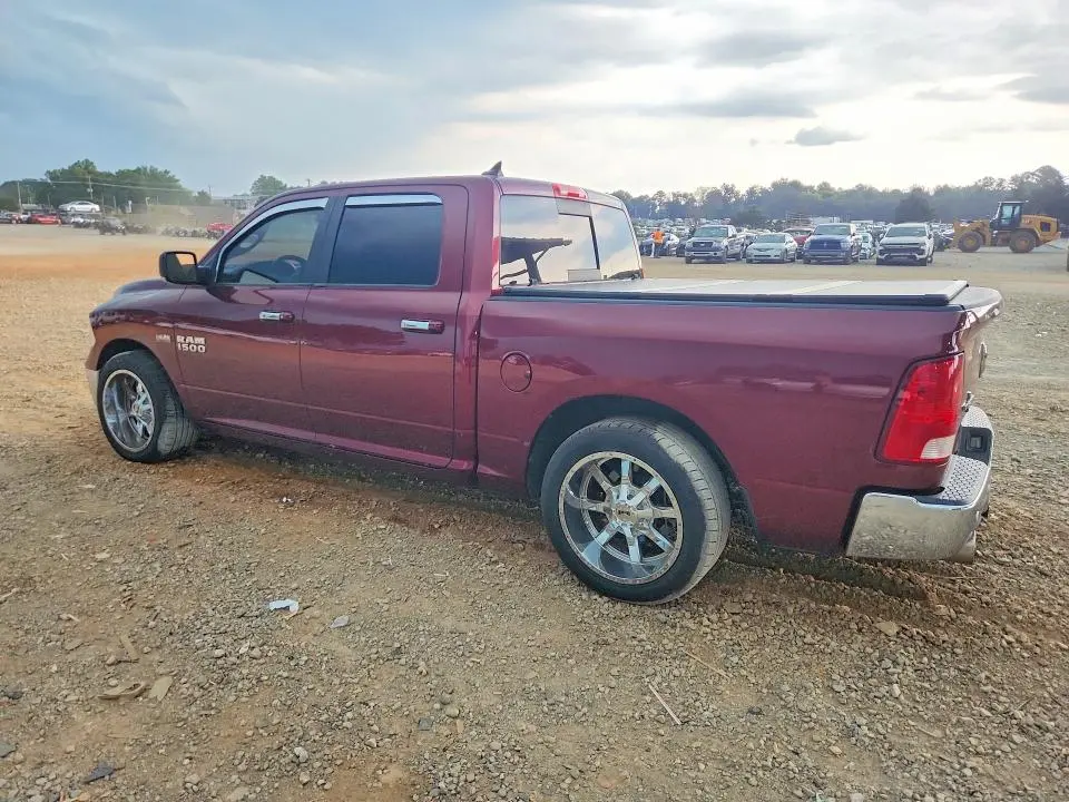 2016 RAM 1500 SLT  