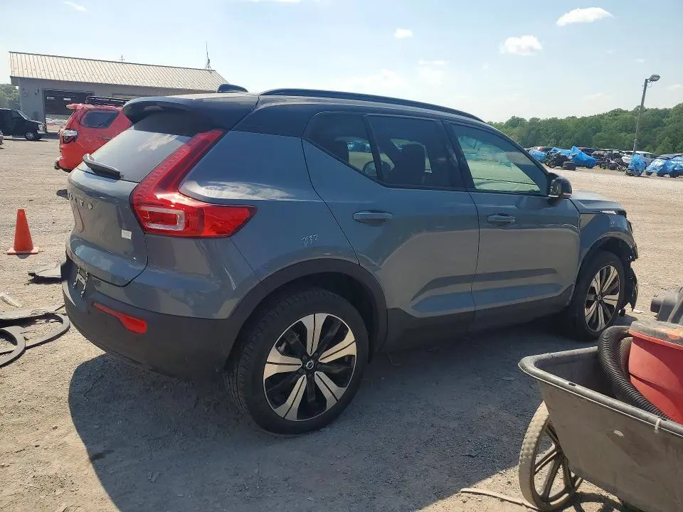 2023 VOLVO XC40 RECHARGE PLUS  
