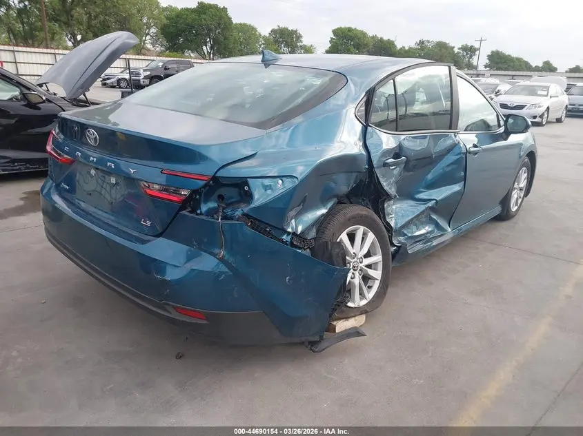 2026 TOYOTA CAMRY LE