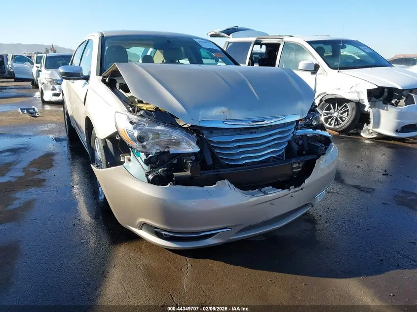 2013 CHRYSLER 200 LIMITED