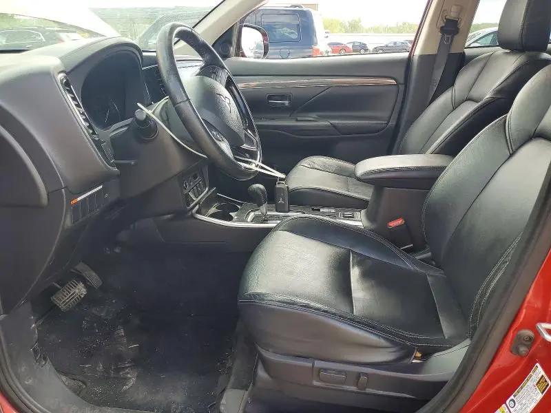 2019 MITSUBISHI OUTLANDER SE  