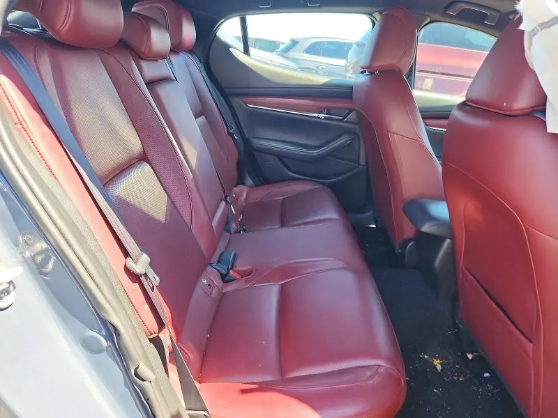 2019 MAZDA 3 PREMIUM  