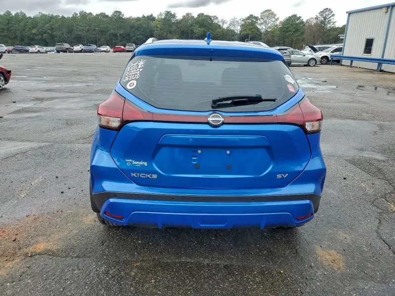 2023 NISSAN KICKS SV  