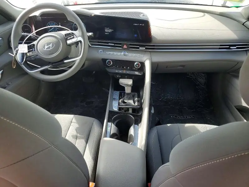 2024 HYUNDAI ELANTRA BLUE  