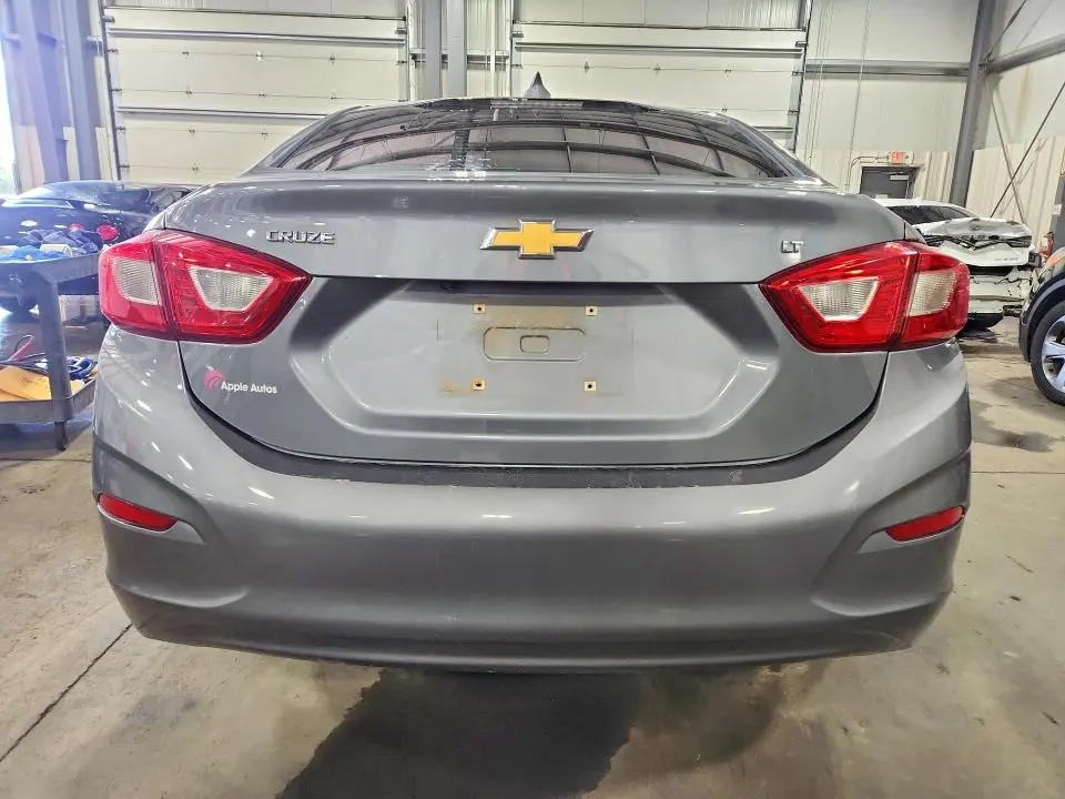 2018 CHEVROLET CRUZE LT  