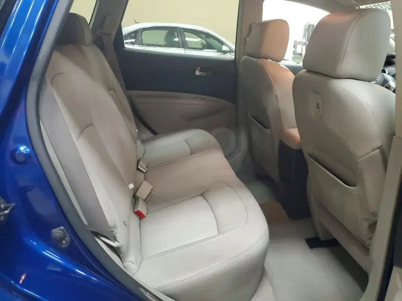 2010 NISSAN ROGUE S  