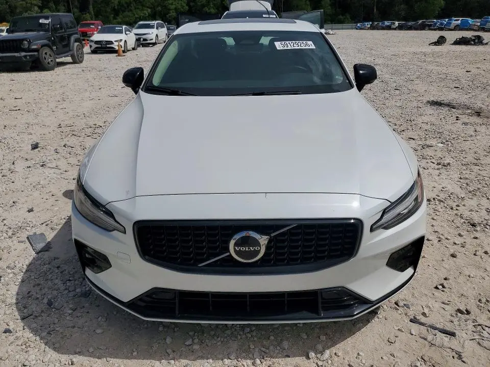 2024 VOLVO S60 CORE  