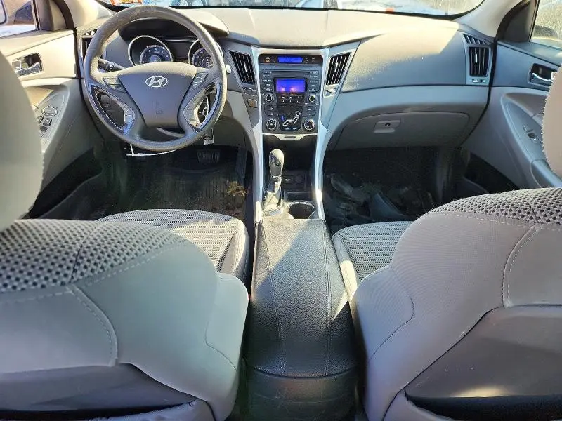 2012 HYUNDAI SONATA GLS  