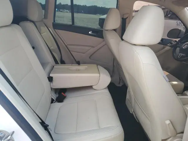 2015 VOLKSWAGEN TIGUAN S  