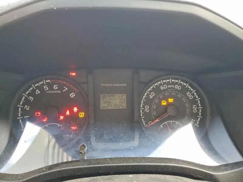 2016 TOYOTA TACOMA SR  