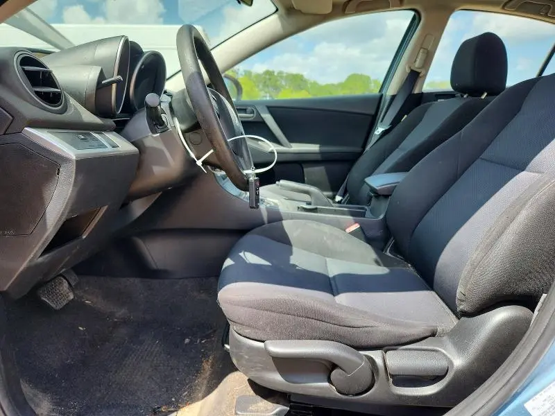 2010 MAZDA 3 I  