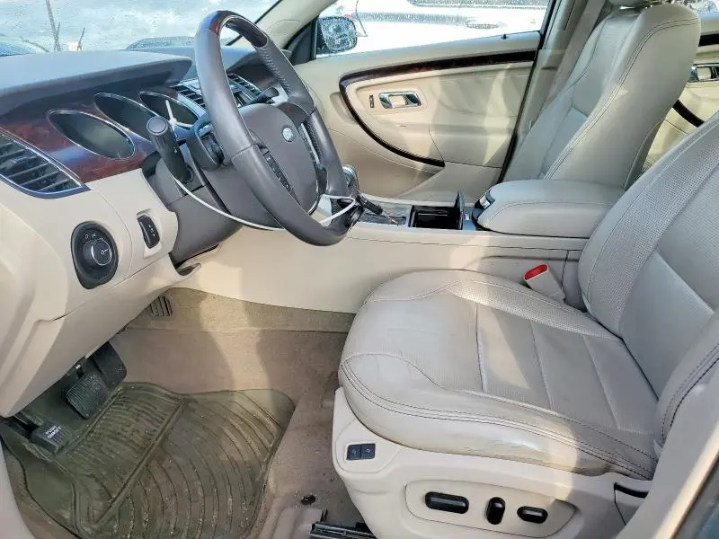 2010 FORD TAURUS LIMITED  