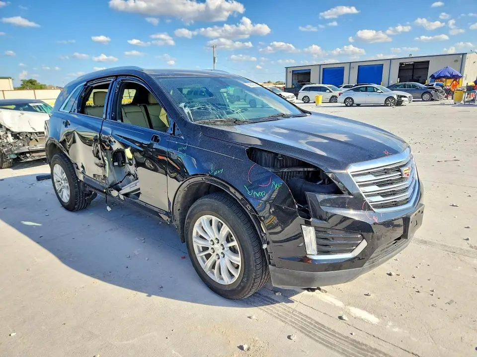 2018 CADILLAC XT5   