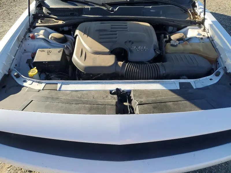 2016 DODGE CHALLENGER SXT  