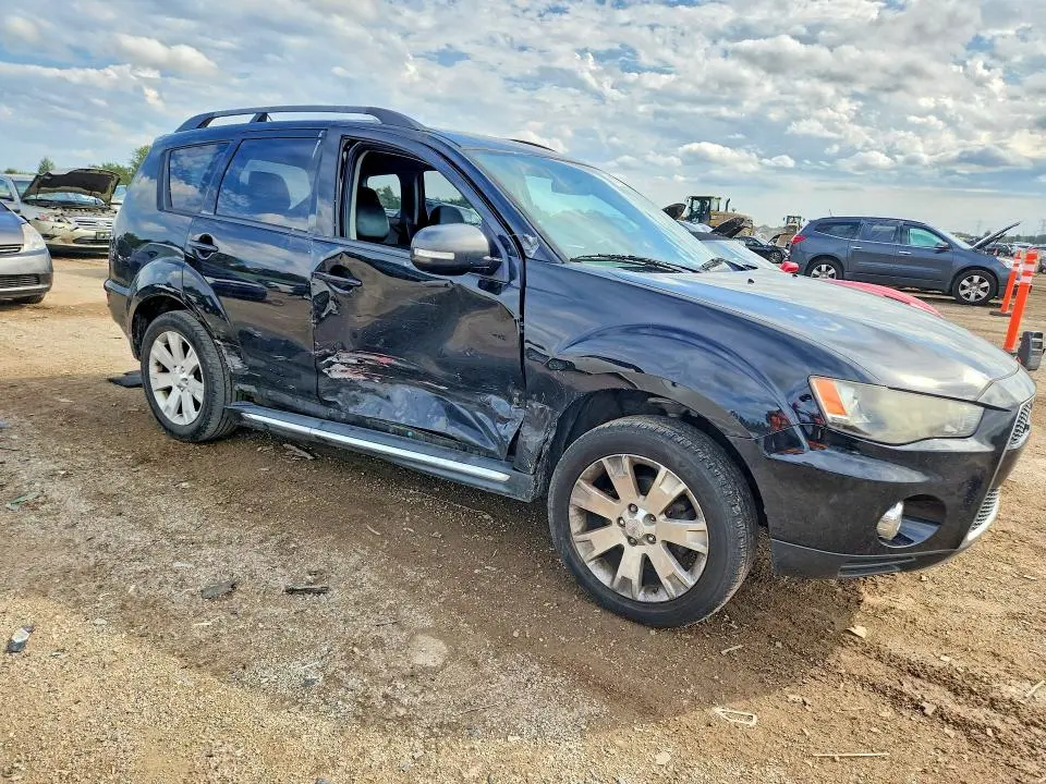 2012 MITSUBISHI OUTLANDER SE  