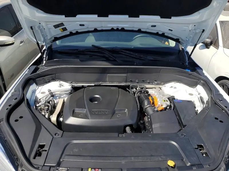 2024 VOLVO XC90 T8 RECHARGE  
