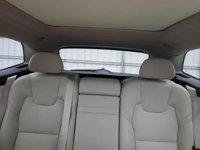 2019 VOLVO XC60 T5  
