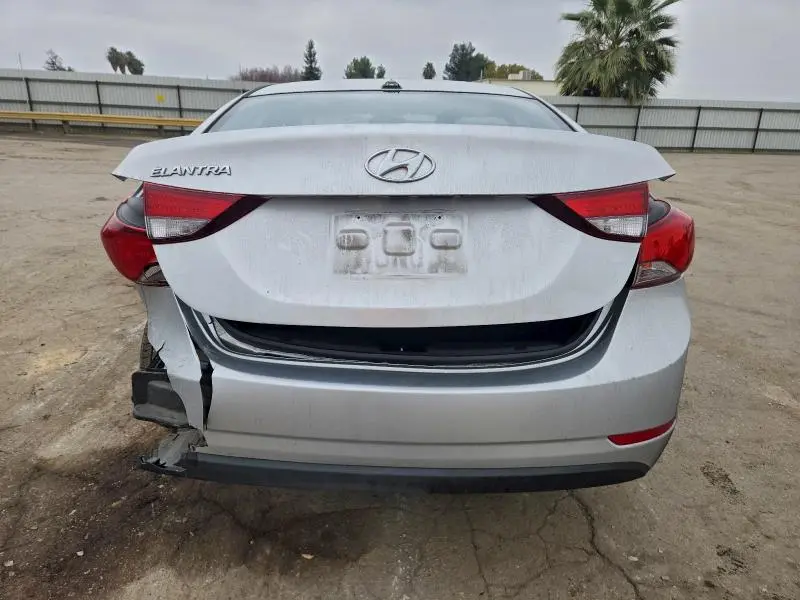 2016 HYUNDAI ELANTRA SE  