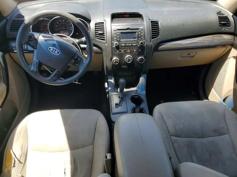 2011 KIA SORENTO LX  