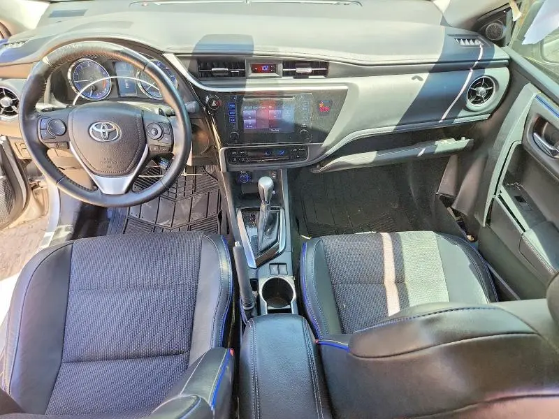 2018 TOYOTA COROLLA SE  