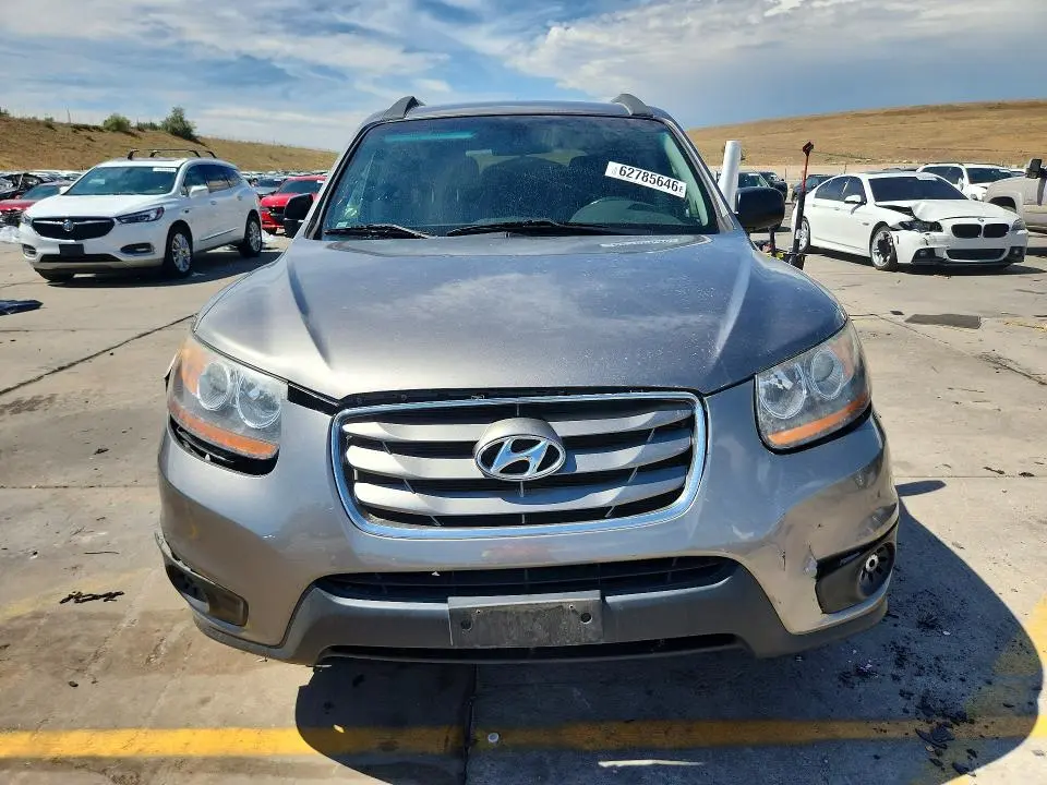 2011 HYUNDAI SANTA FE GLS  