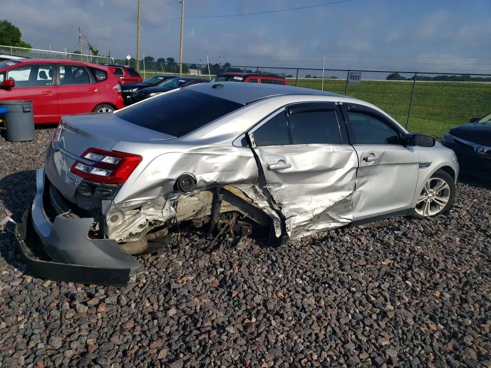 2016 FORD TAURUS SEL  