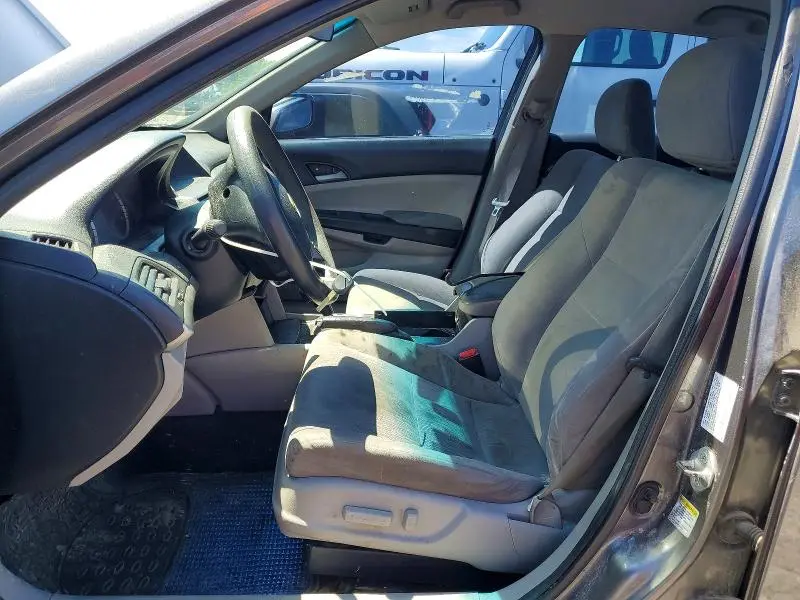 2011 HONDA ACCORD LXP  