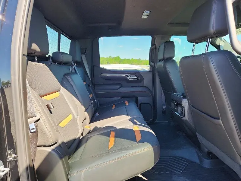 2025 GMC SIERRA K1500 AT4  