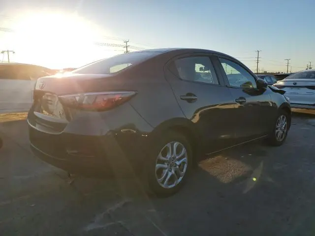 2017 TOYOTA YARIS IA   