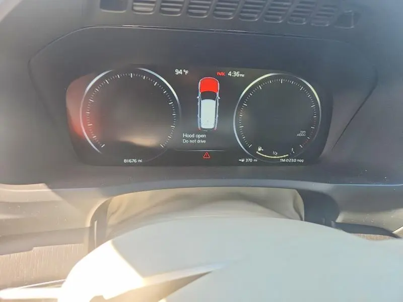 2020 VOLVO XC90 T6 MOMENTUM  